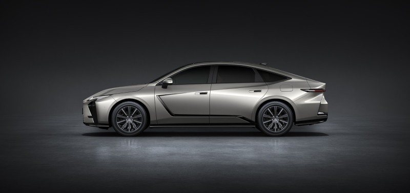 A modell történetében először akkumulátoros elektromos hajtással is elérhető lesz a vadonatúj Lexus ES (9)